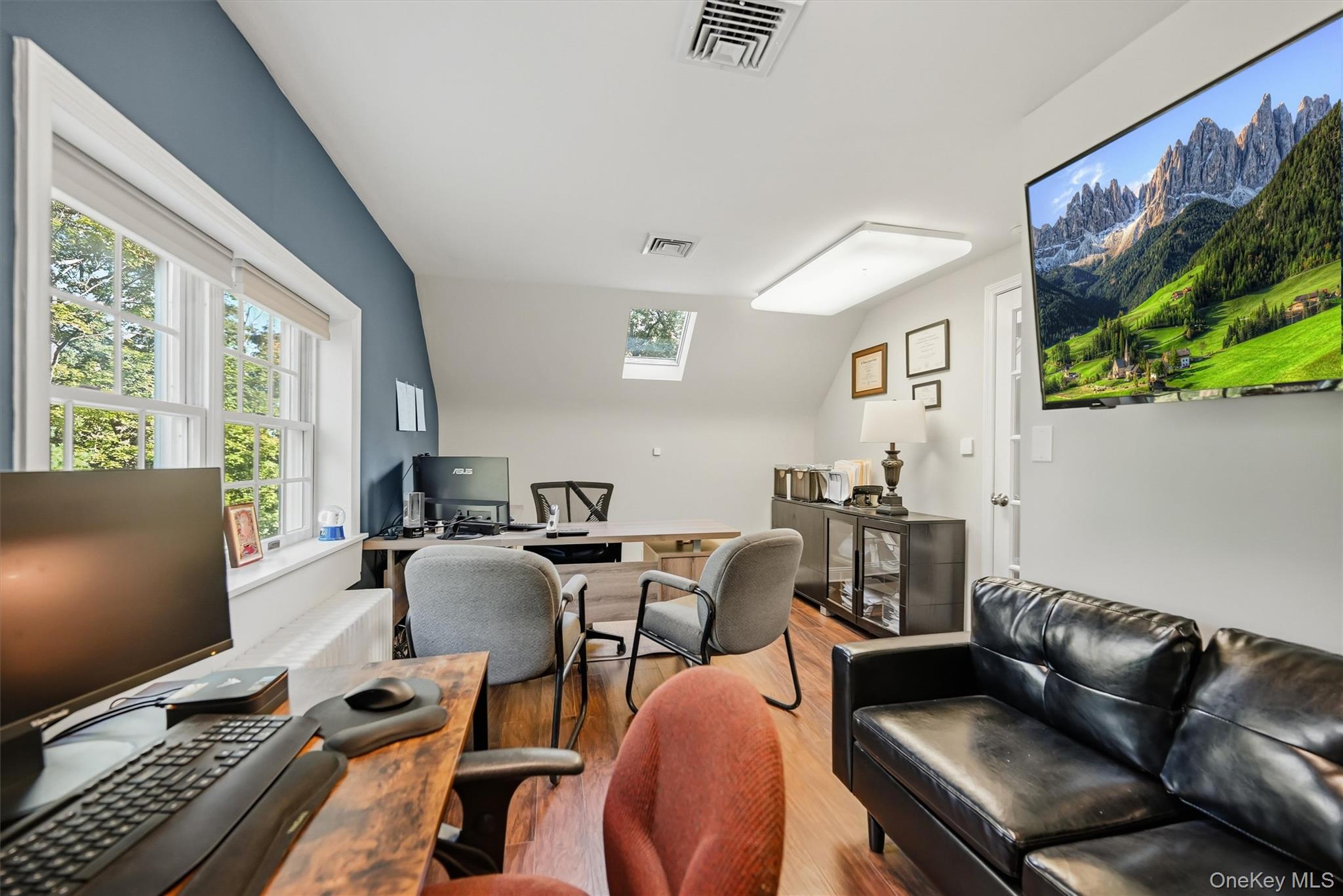 18 Laurel Road – For Sale photo 25