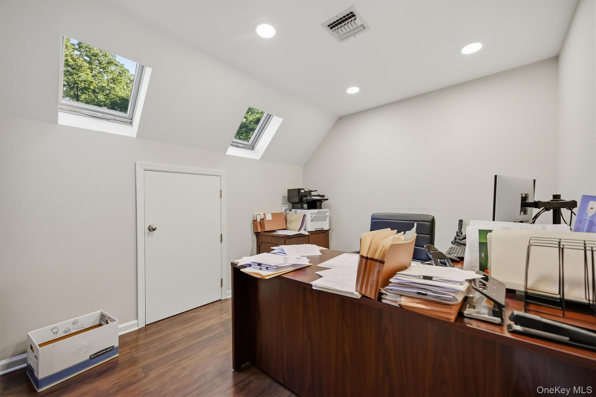 18 Laurel Road – For Sale photo 32