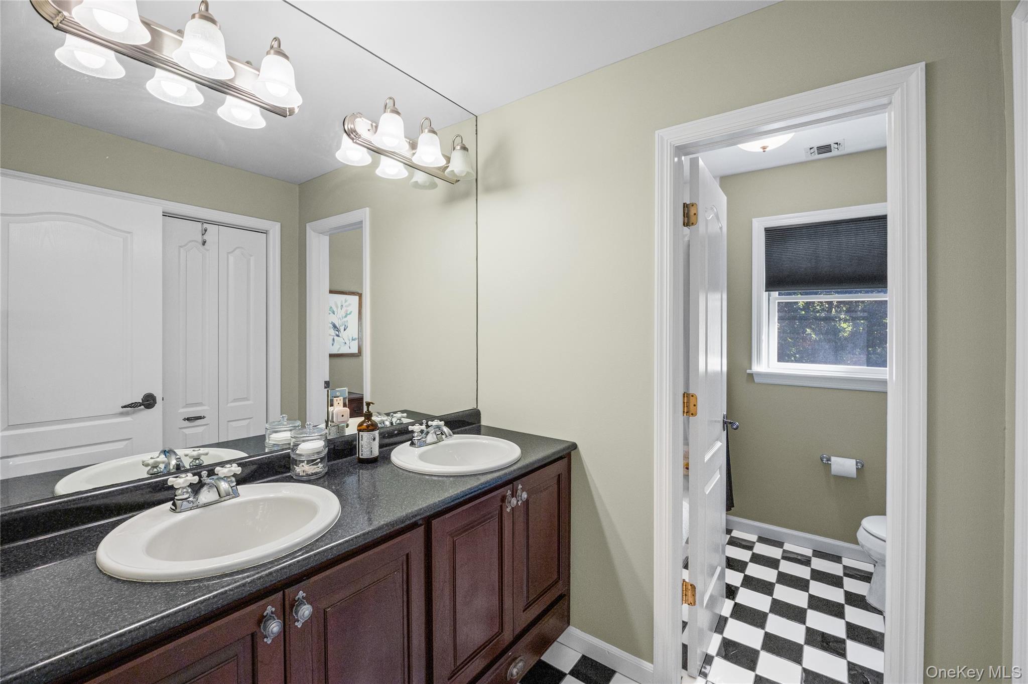 28 Apricot Road – For Sale photo 49
