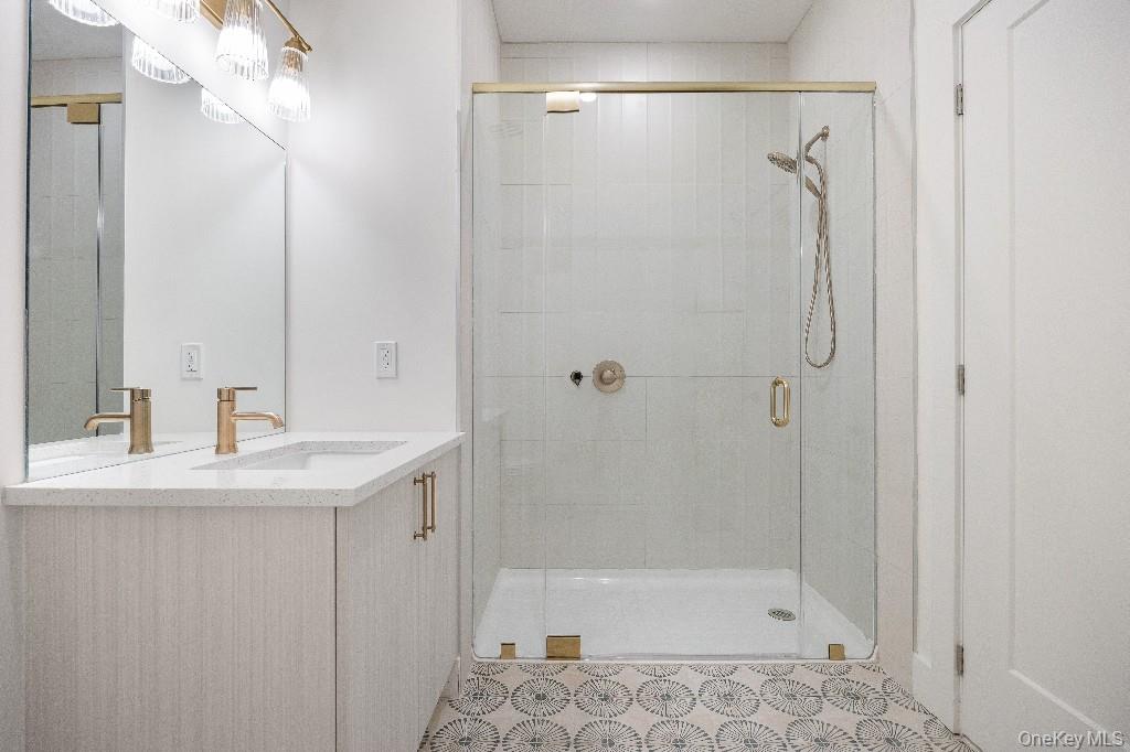 306 Bluestone Court, Unit 104 photo 24