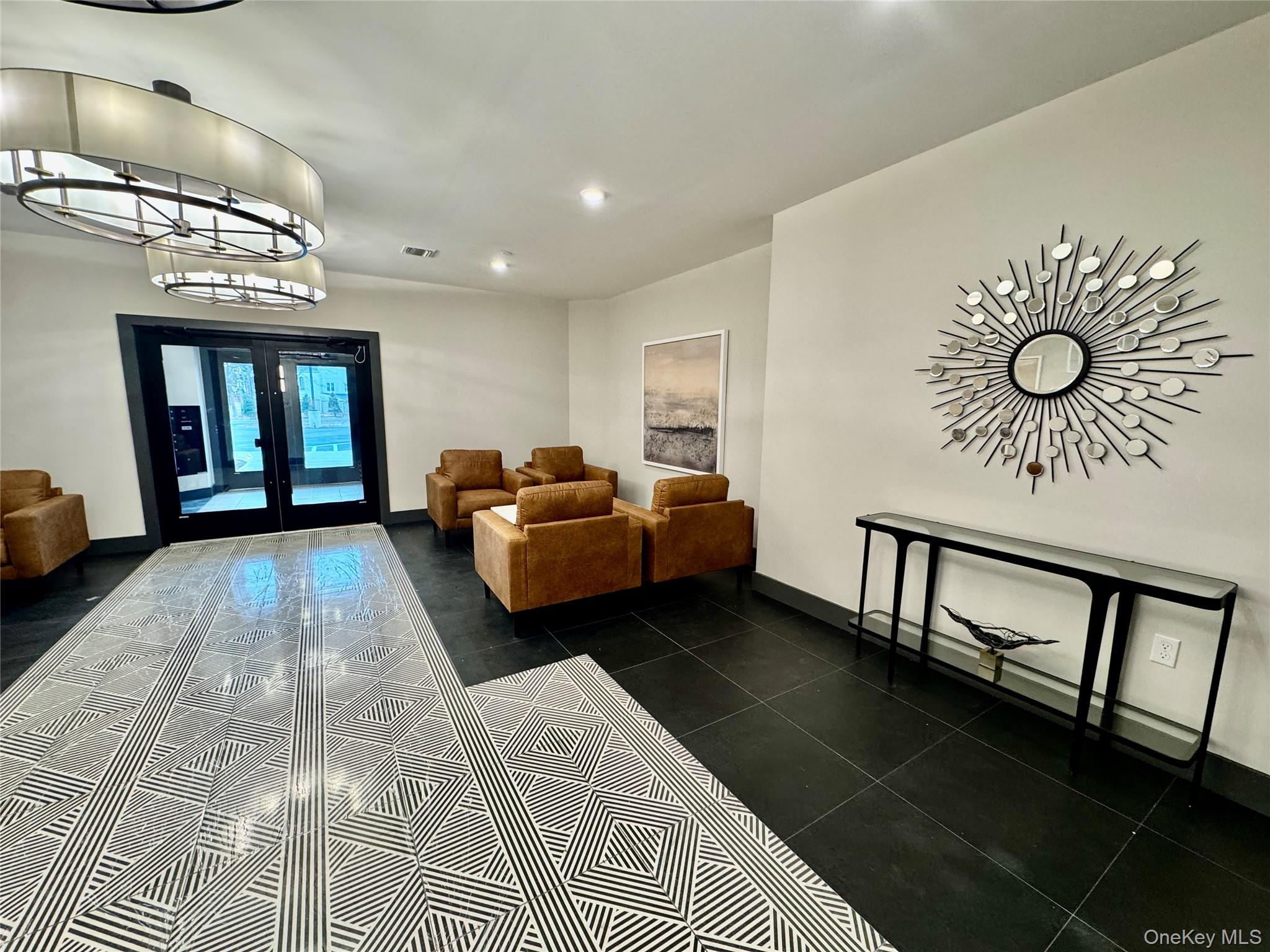 306 Bluestone Court, Unit 104 photo 9