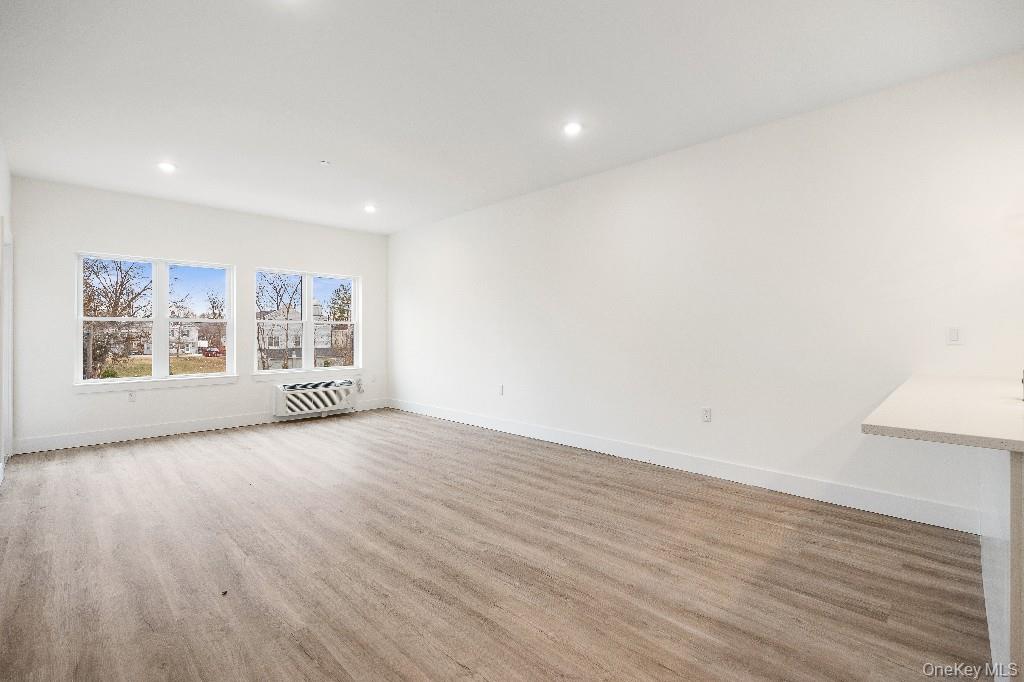 306 Bluestone Court, Unit 104 photo 30