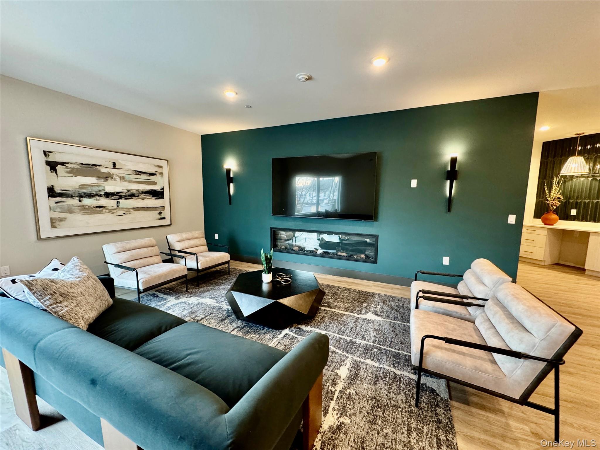 306 Bluestone Court, Unit 104
