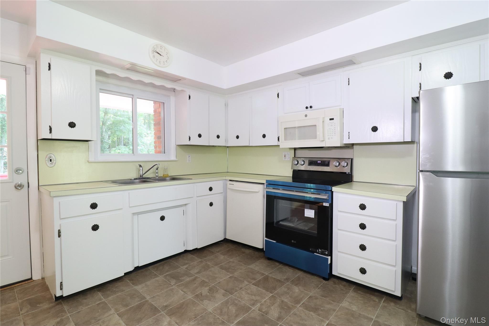 168 Shear Hill Road – For Rent photo 3