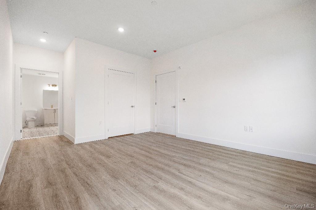 306 Bluestone Court, Unit 216 photo 18