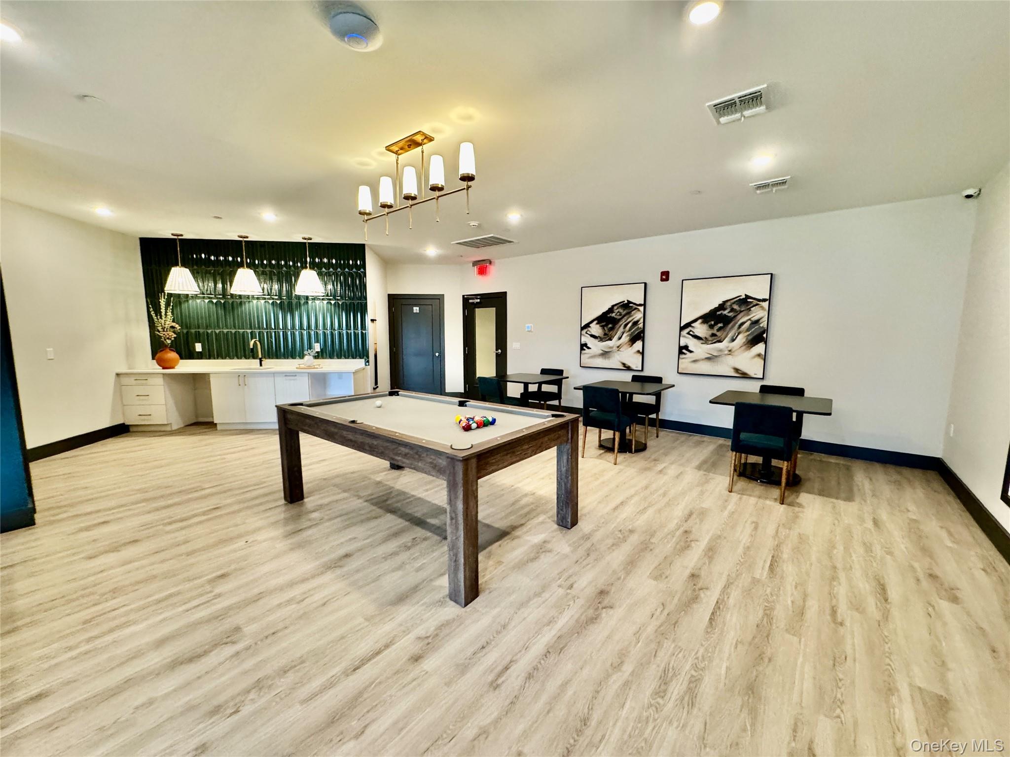 306 Bluestone Court, Unit 216 photo 5