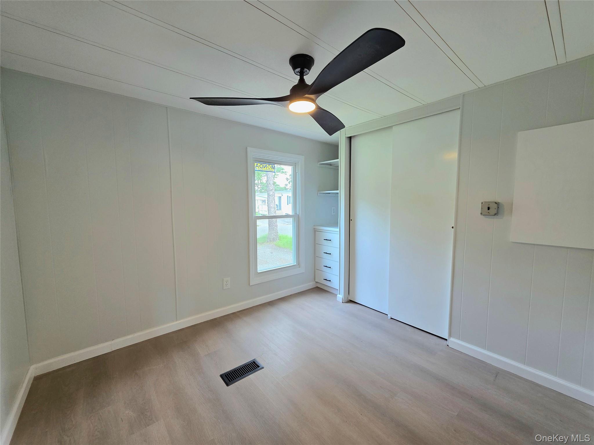 525 Riverleigh Avenue, Unit 221 photo 11