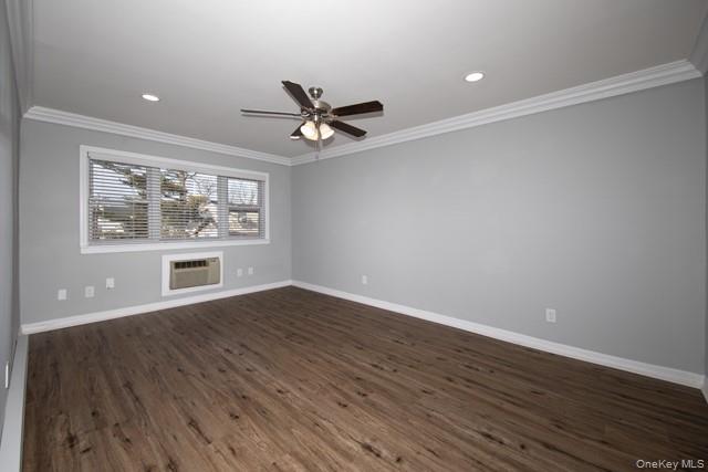 417 Windmill Avenue, Unit 417-D photo 5