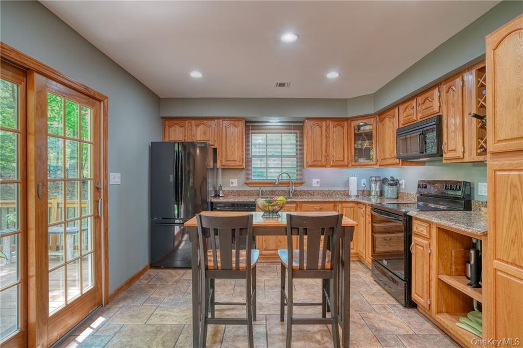 8 Roberts Drive – For Sale photo 6