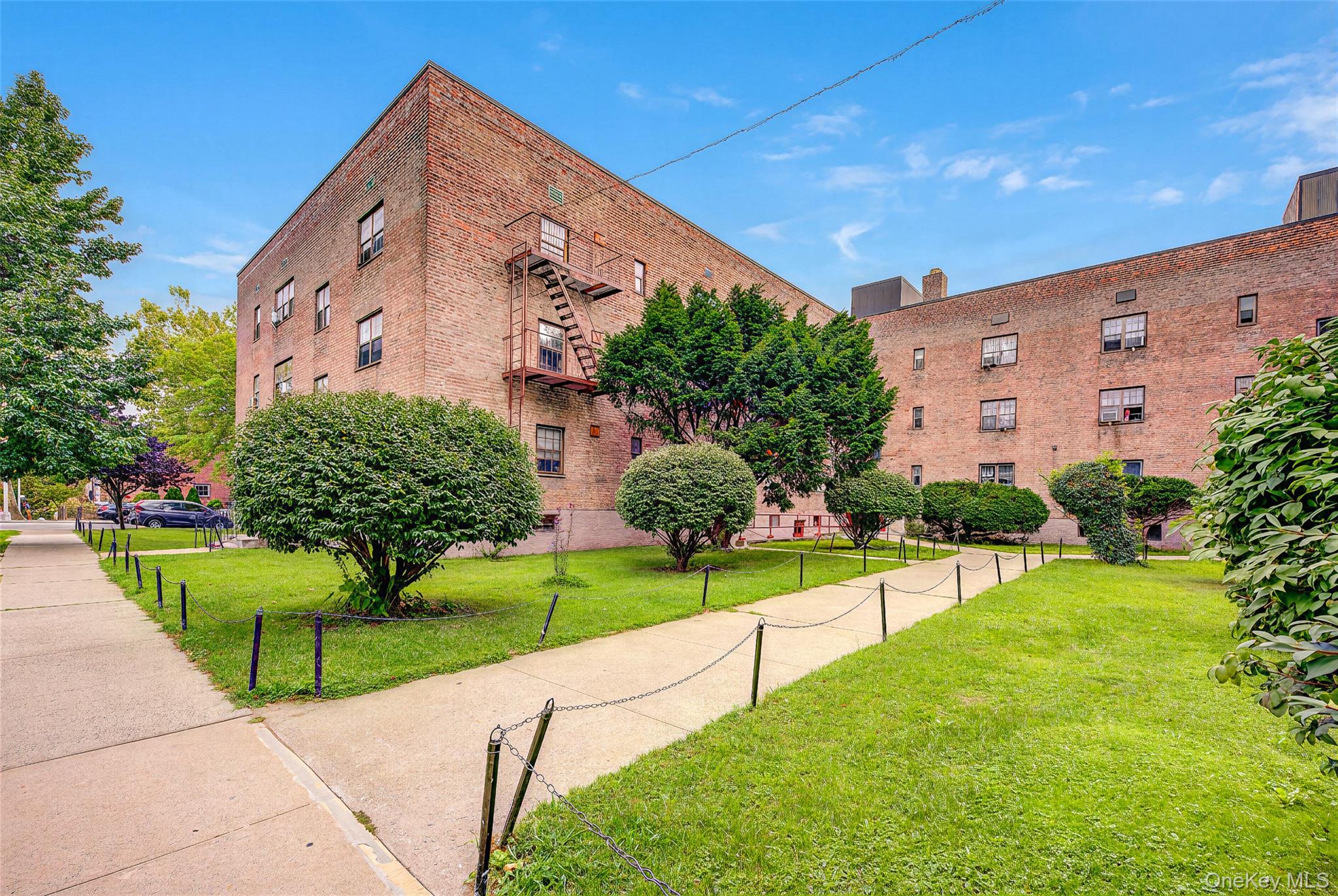 78-35 147th Street, Unit 2E photo 34