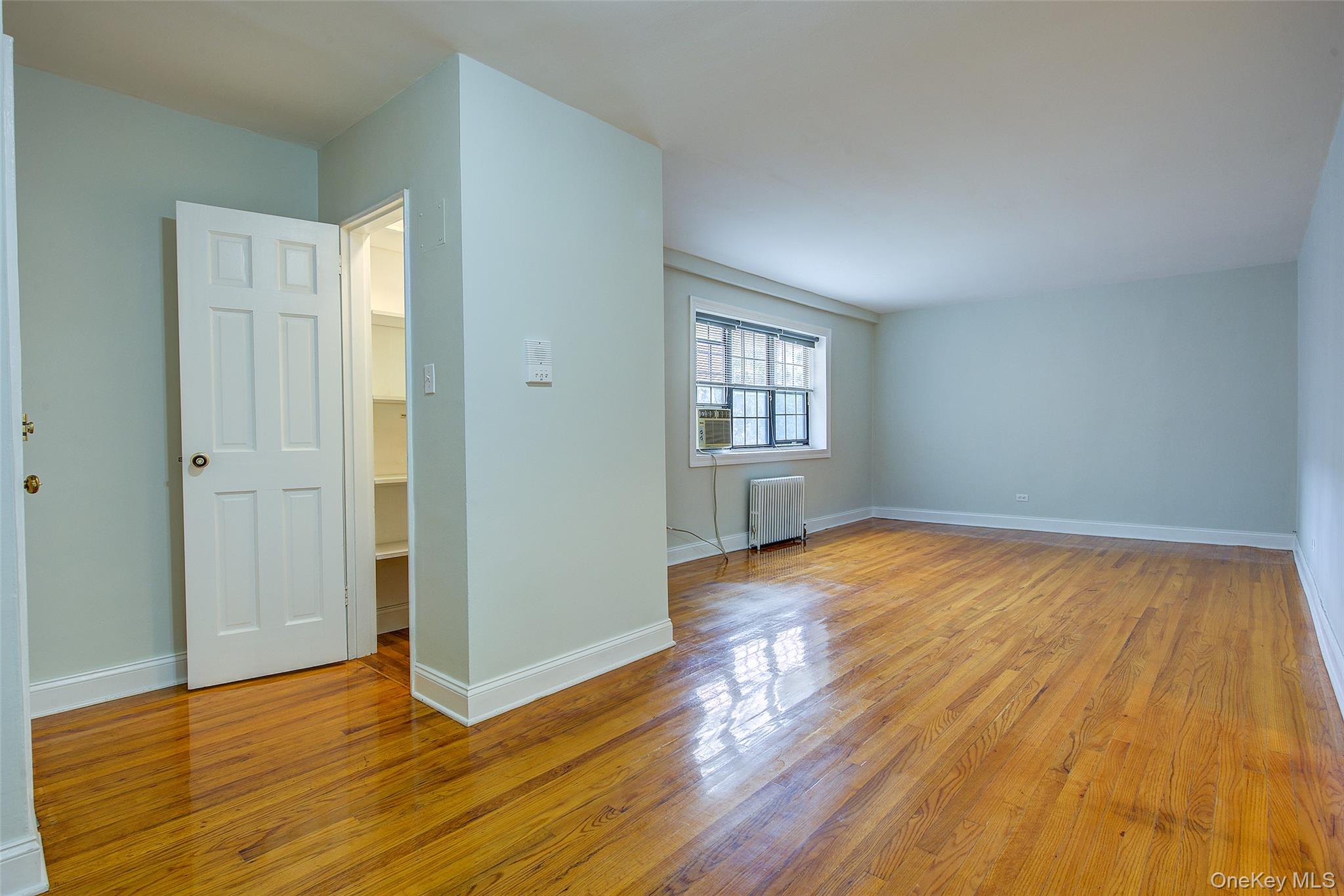 78-35 147th Street, Unit 2E photo 4