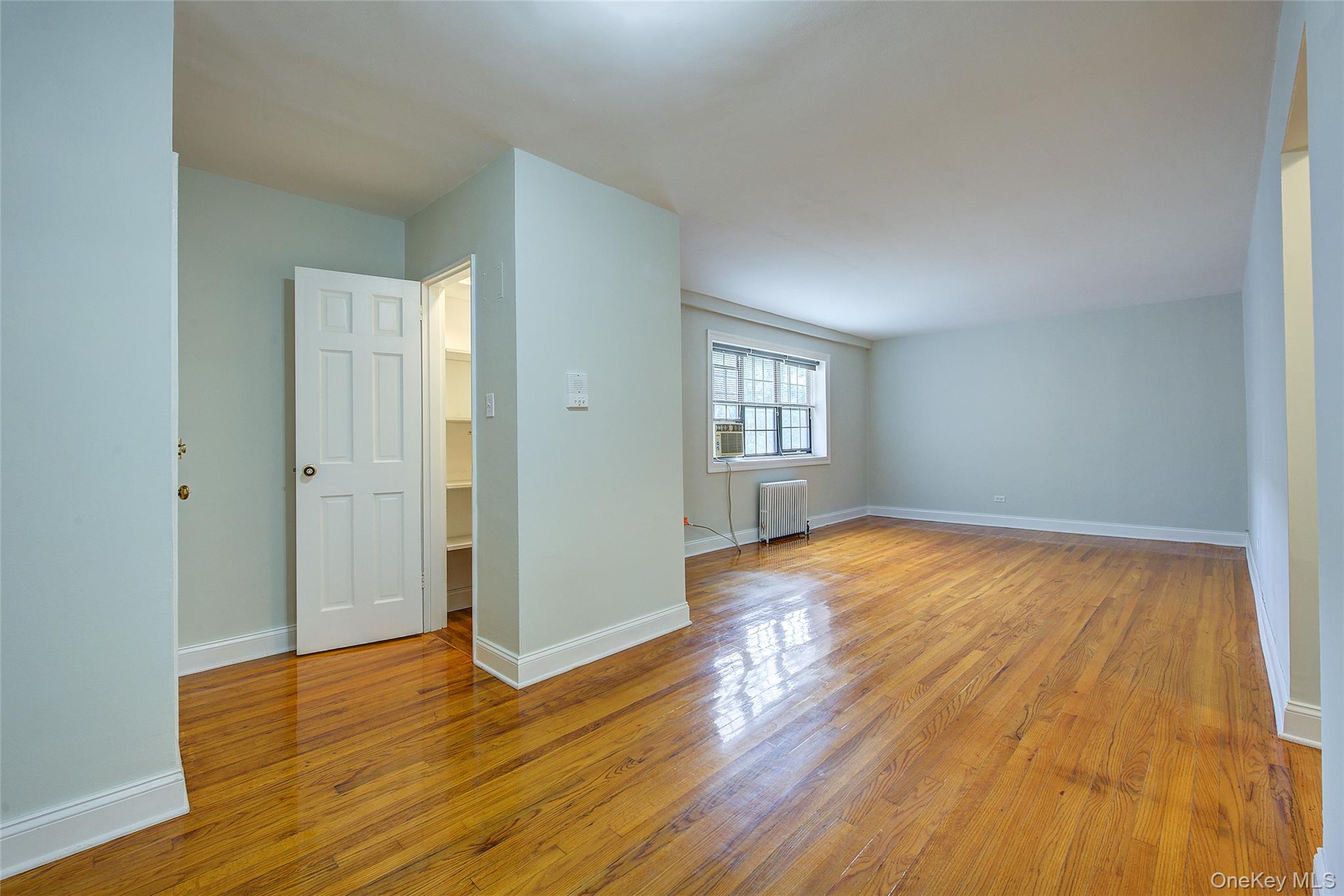 78-35 147th Street, Unit 2E photo 3