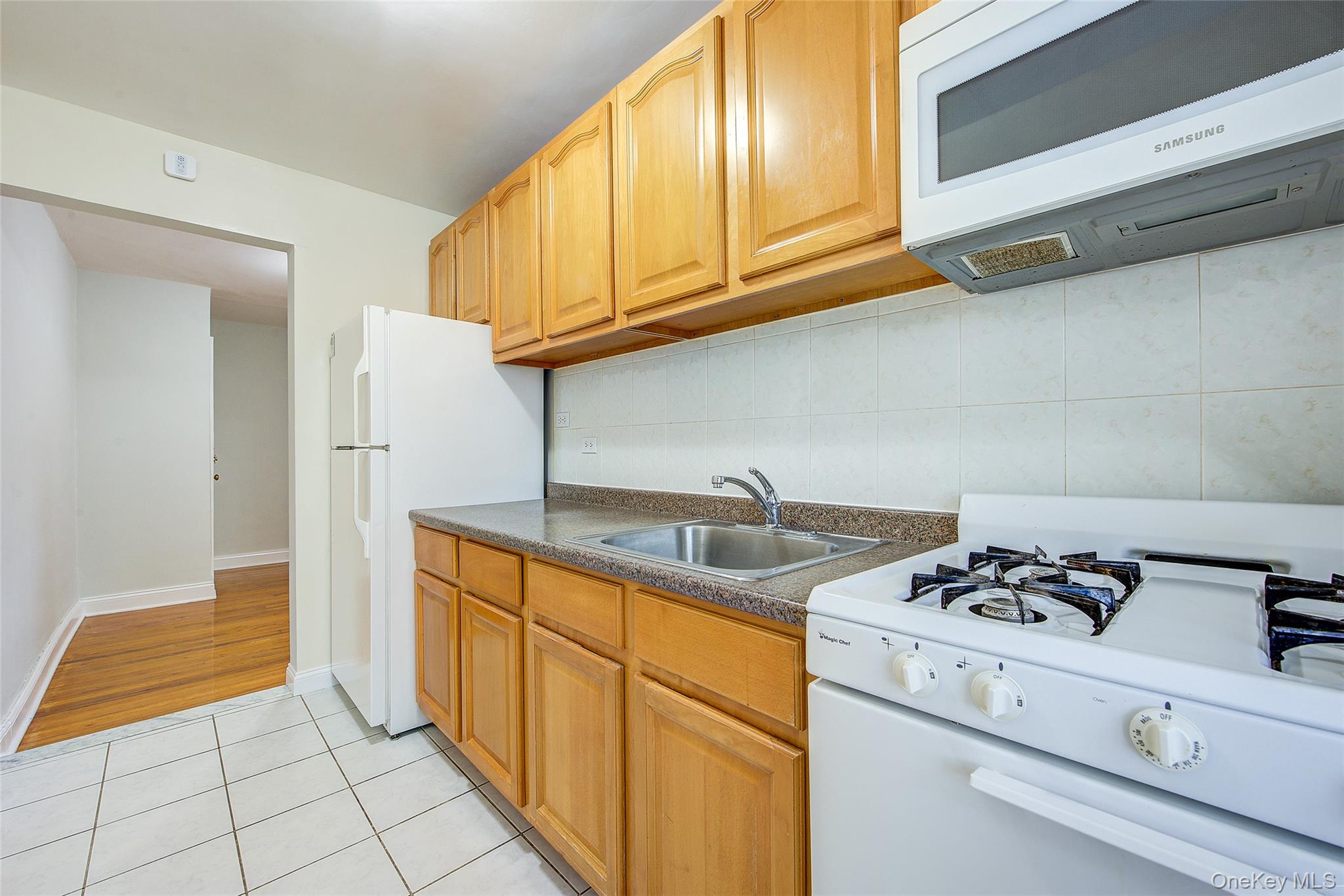 78-35 147th Street, Unit 2E photo 31