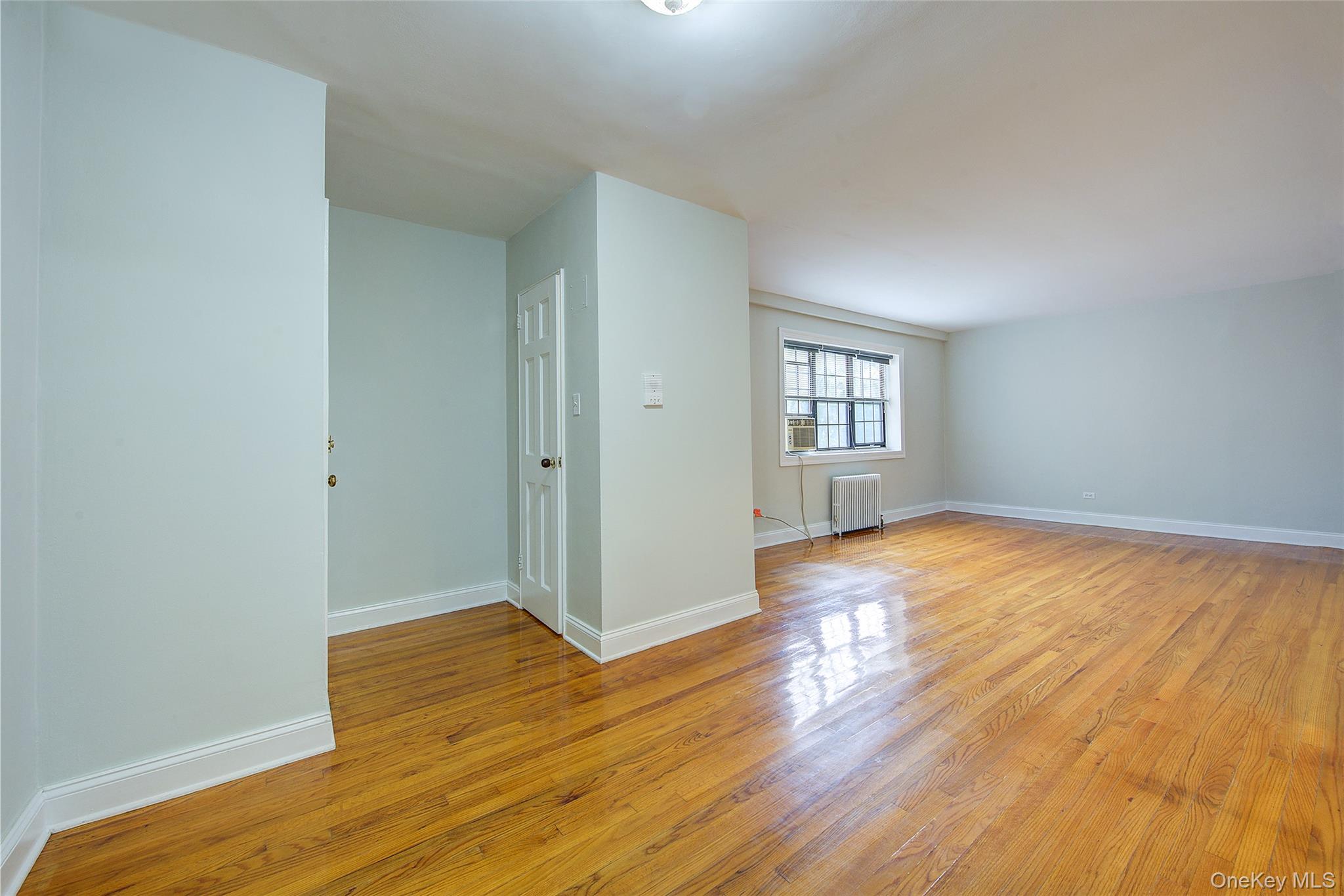 78-35 147th Street, Unit 2E photo 2