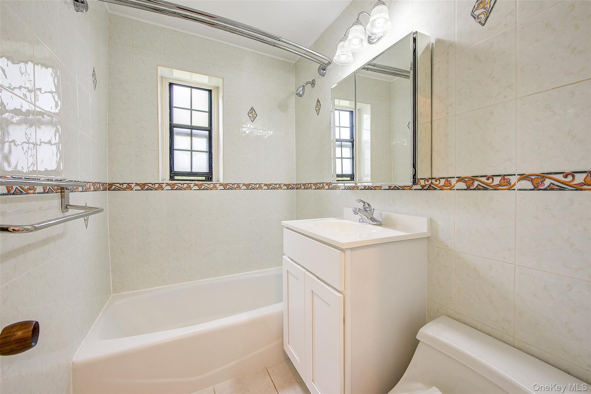 78-35 147th Street, Unit 2E photo 25