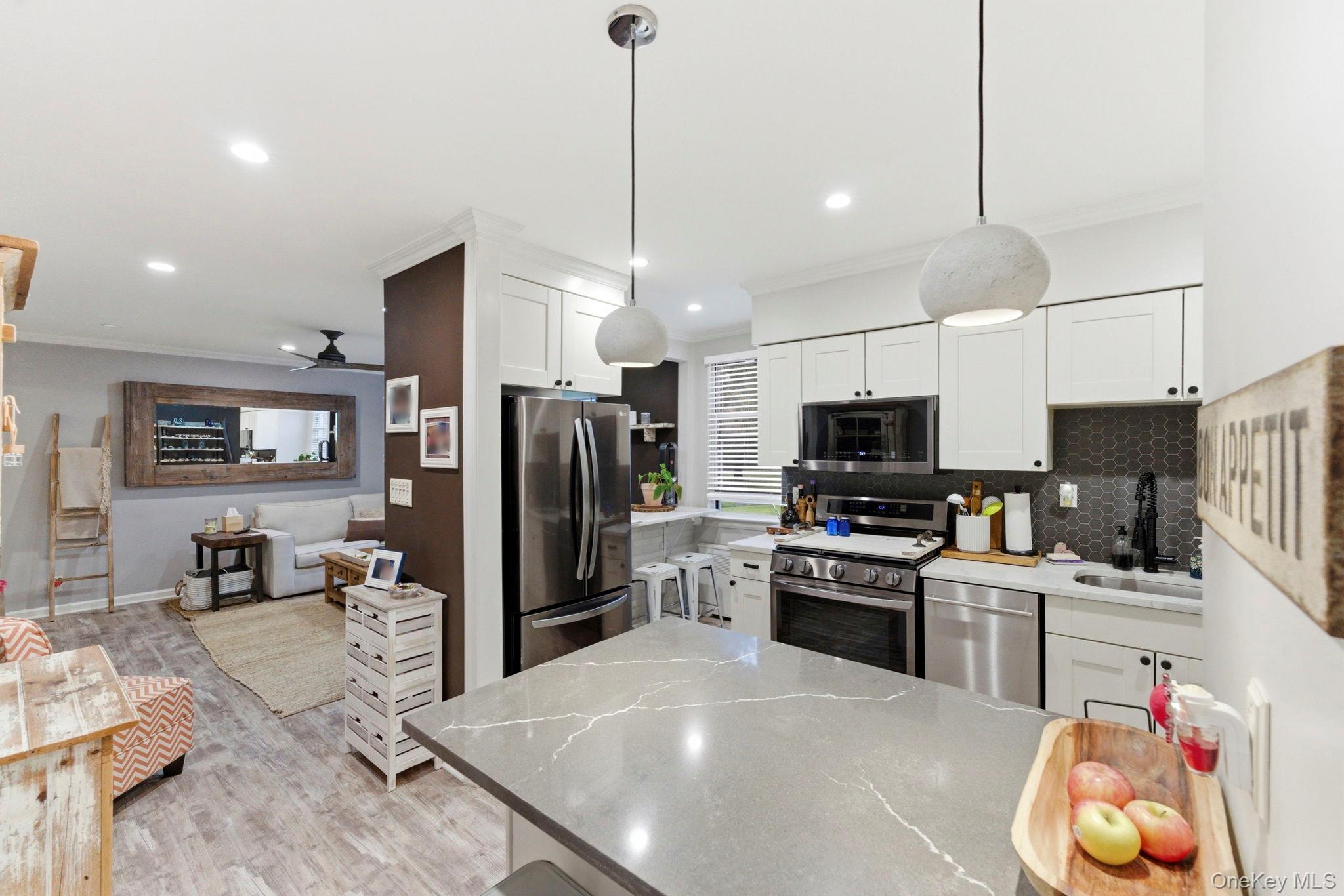 2 Bryant Crescent, Unit #1N