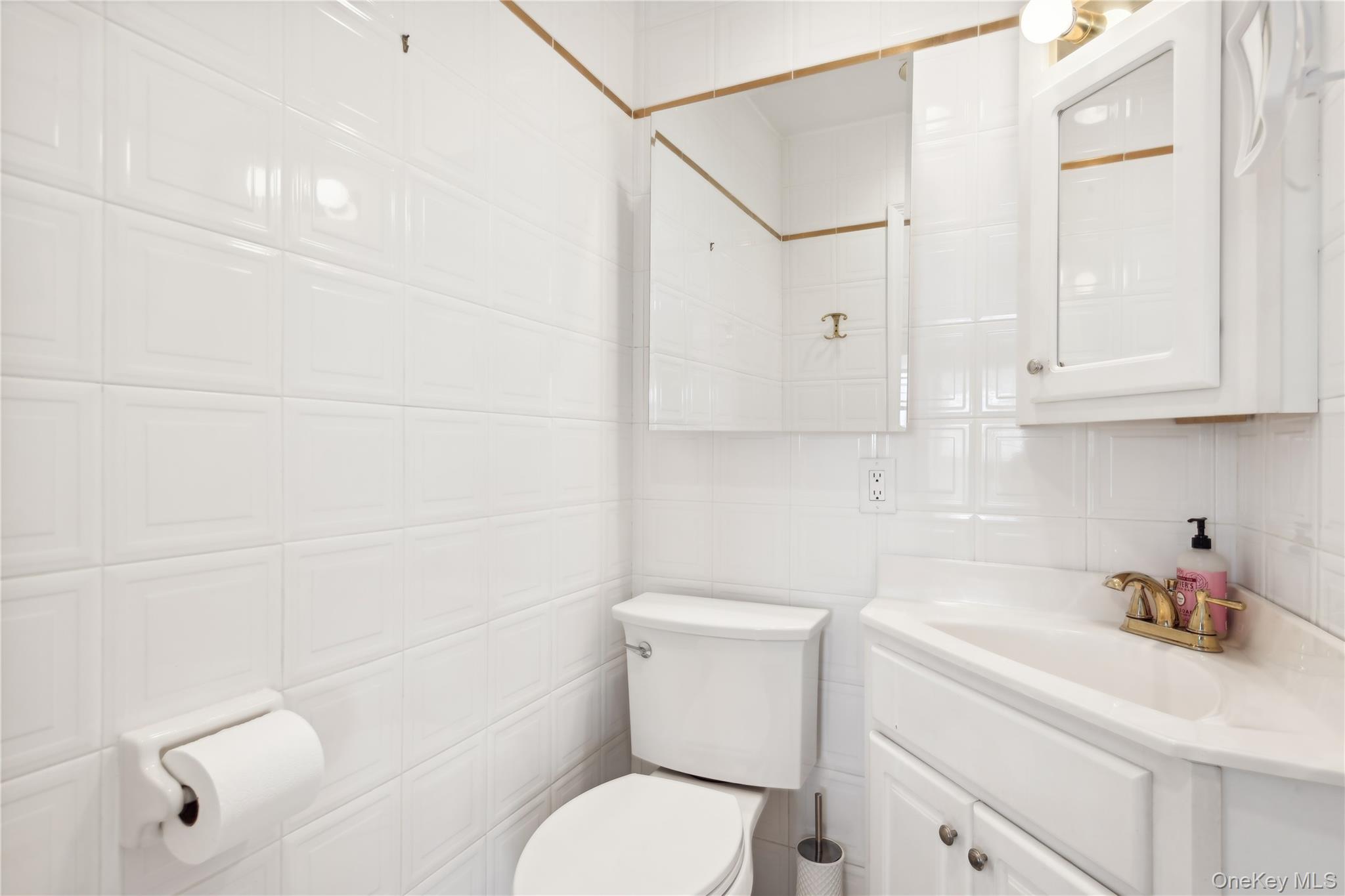 87 Bay Street – For Rent photo 12