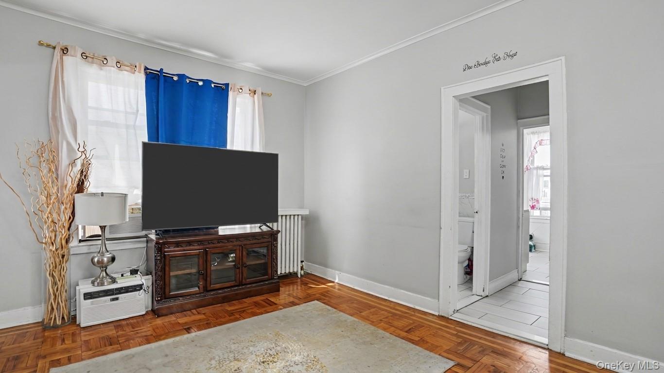 2977 Harding Avenue – For Sale photo 19