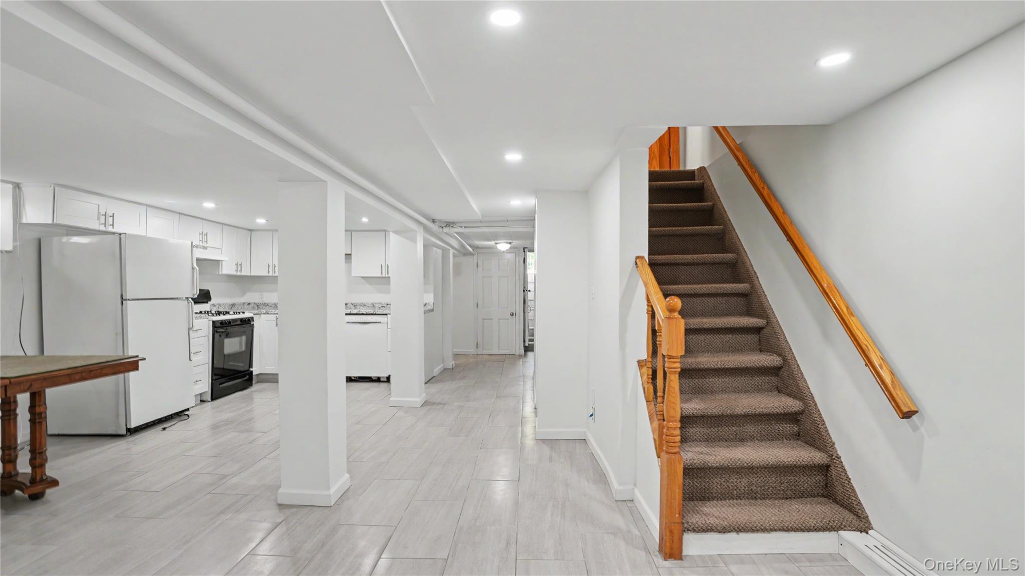 2977 Harding Avenue – For Sale photo 13