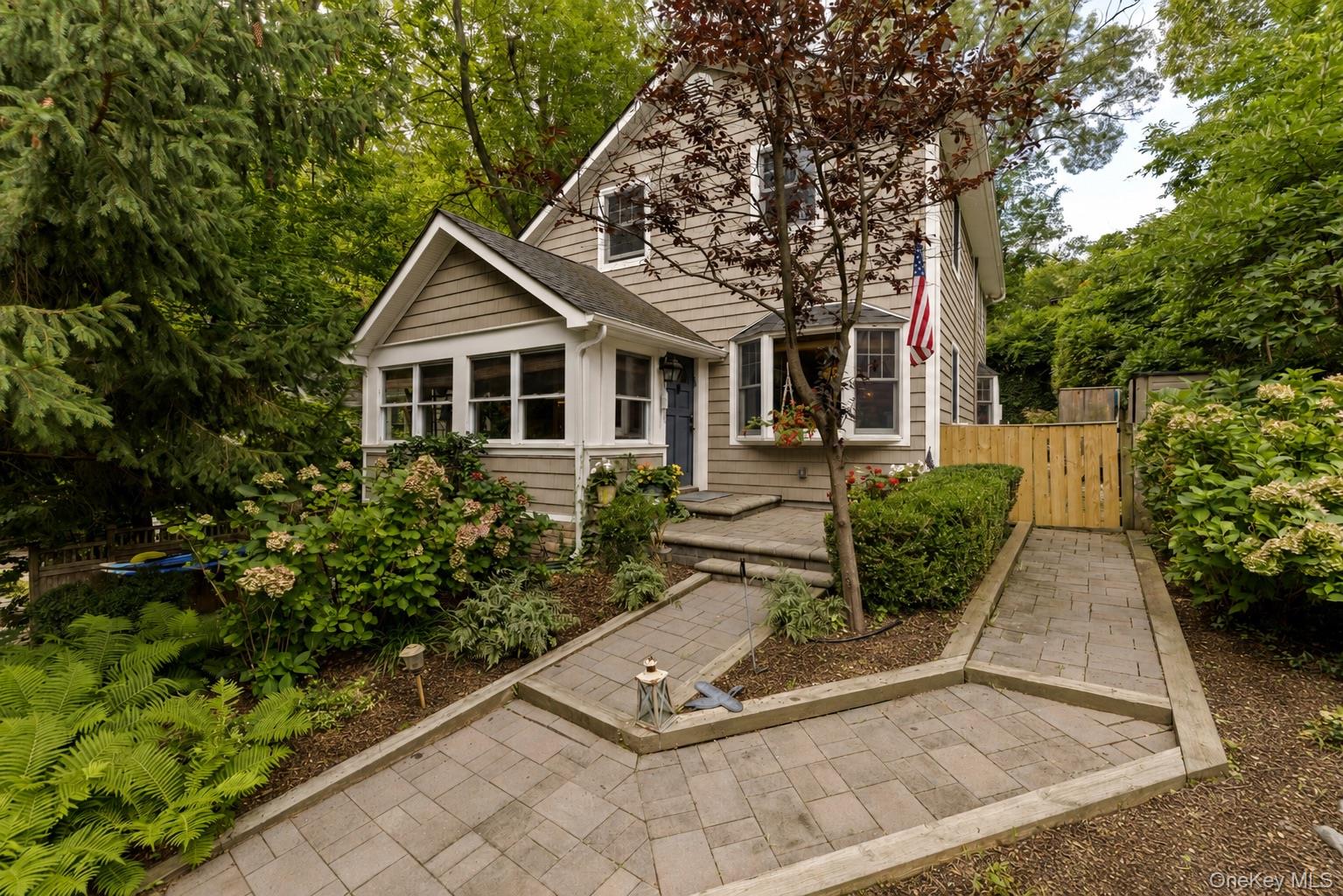 18 Walnut Avenue – For Rent