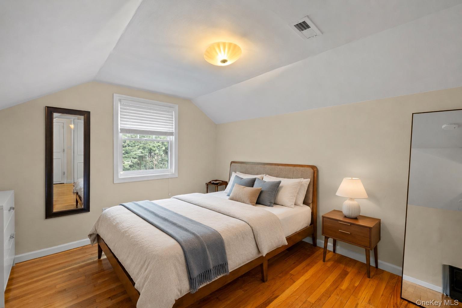 18 Walnut Avenue – For Rent photo 17