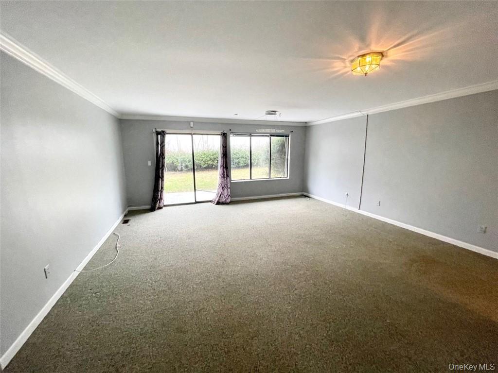 33 Roanoke Avenue – For Sale photo 2