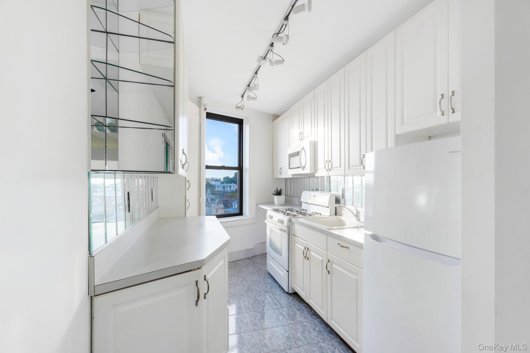 7609 4th Avenue, Unit F1 photo 4