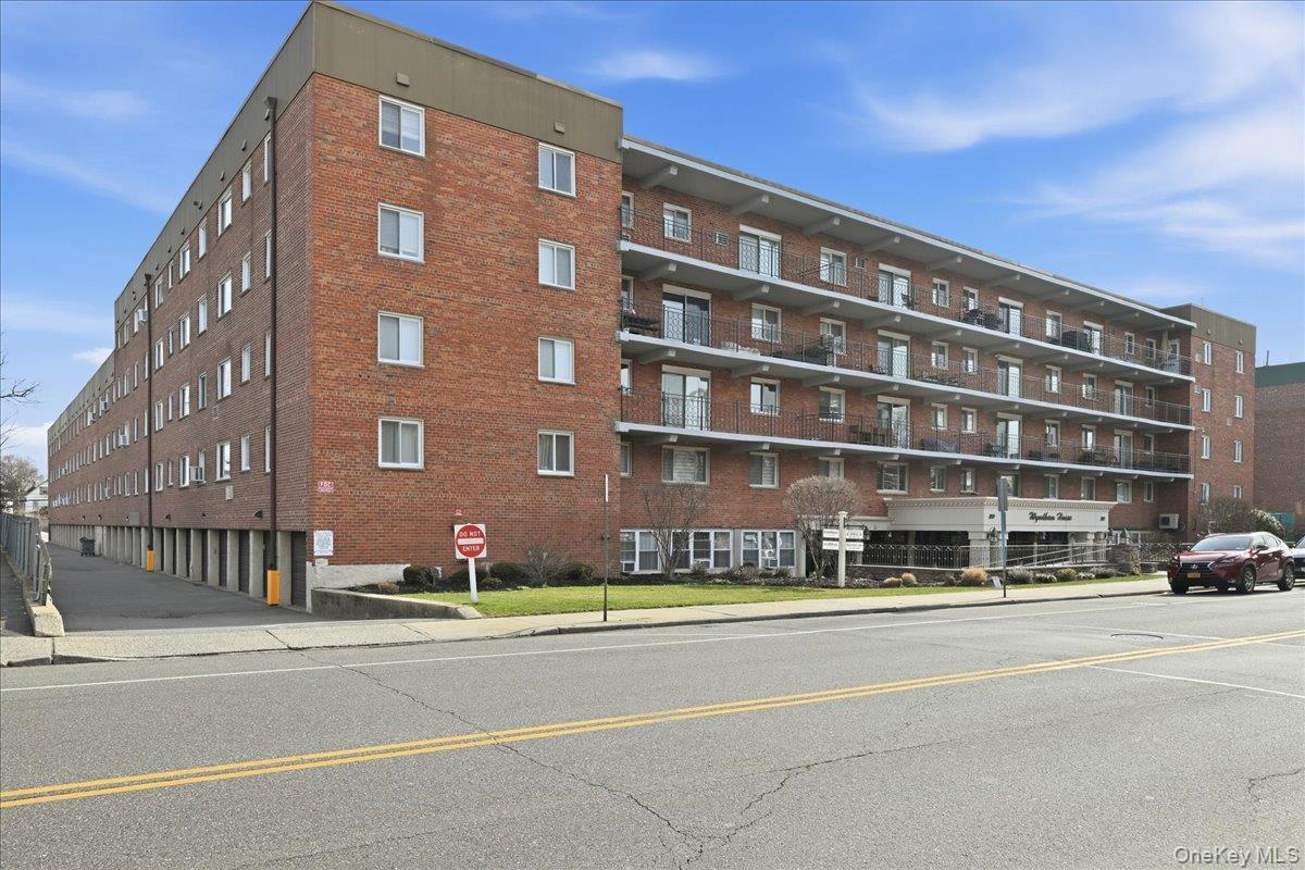 200 Atlantic Avenue, Unit 107 photo 2
