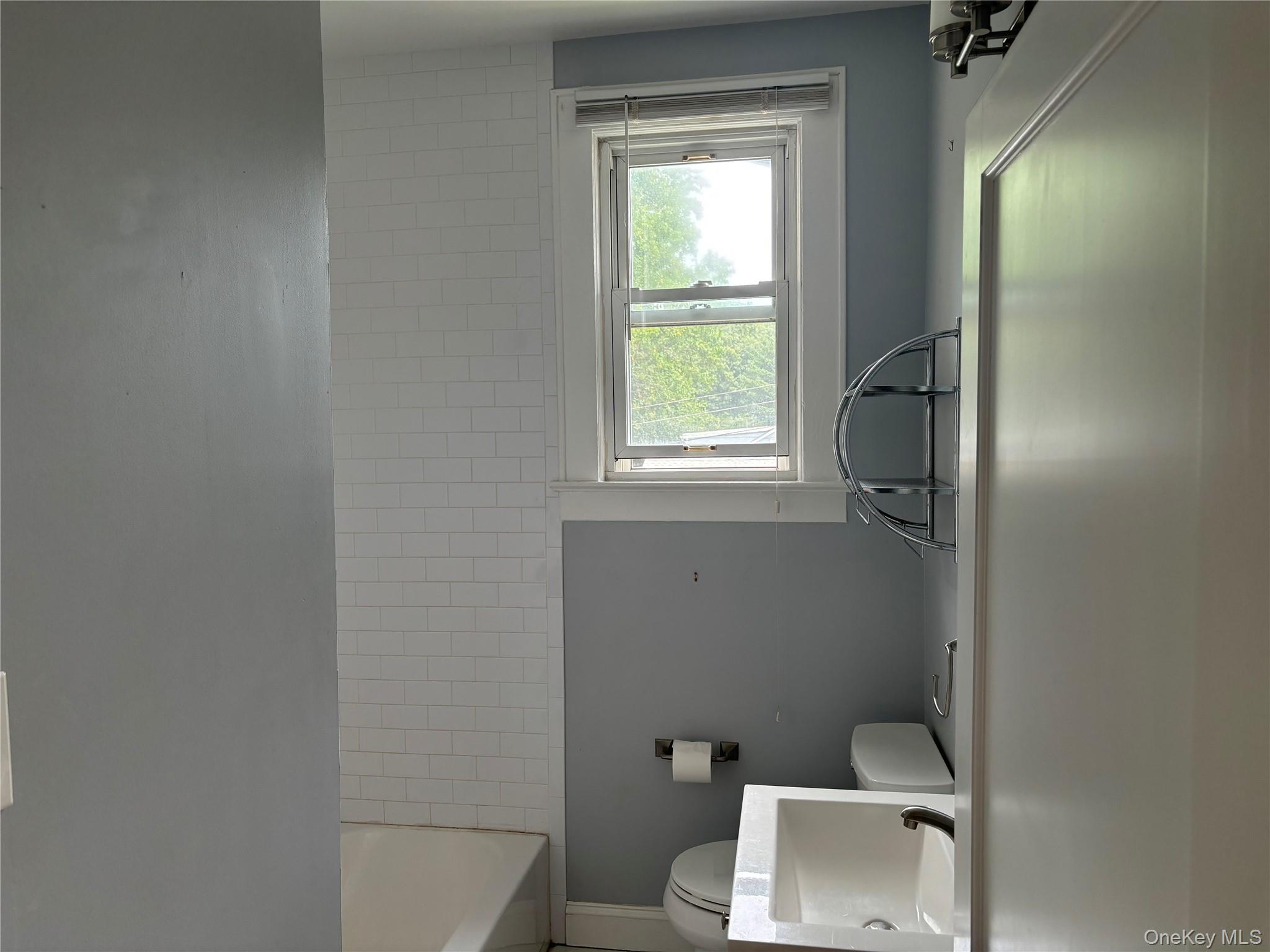 31 Forest Avenue – For Rent photo 12