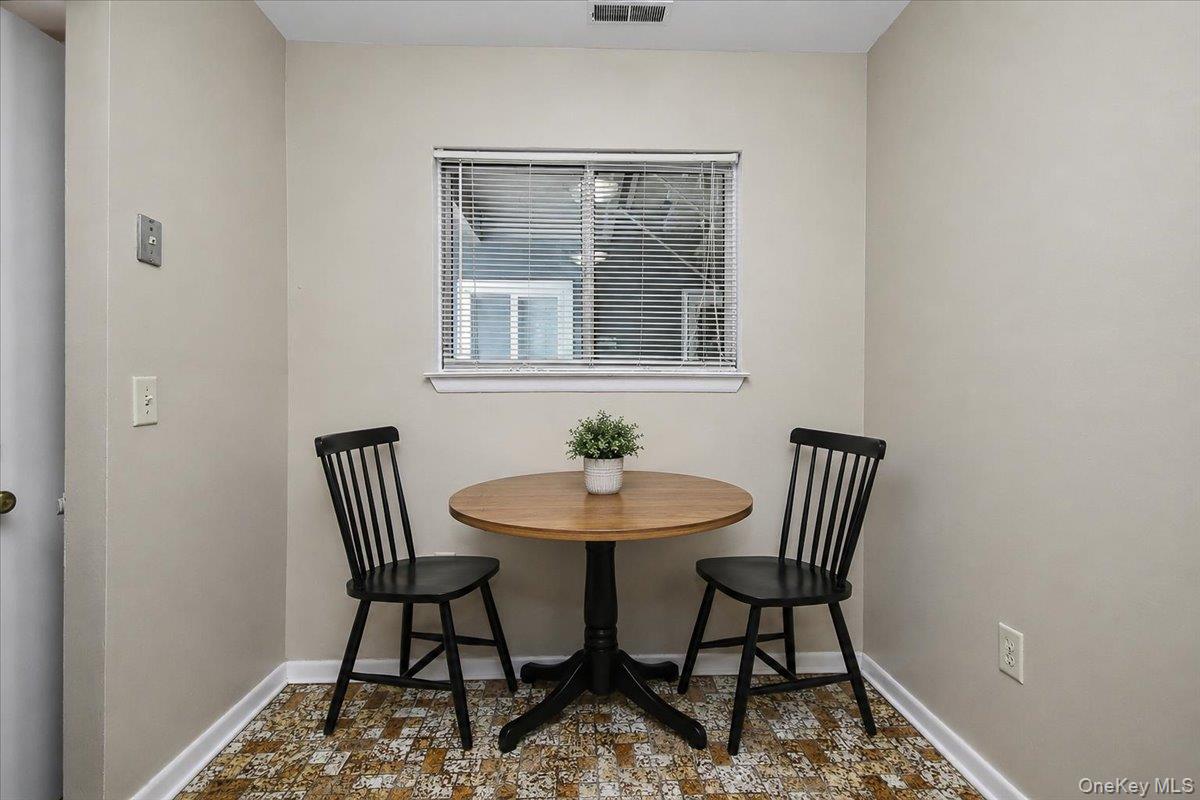 902 Commons Way, Unit D photo 29