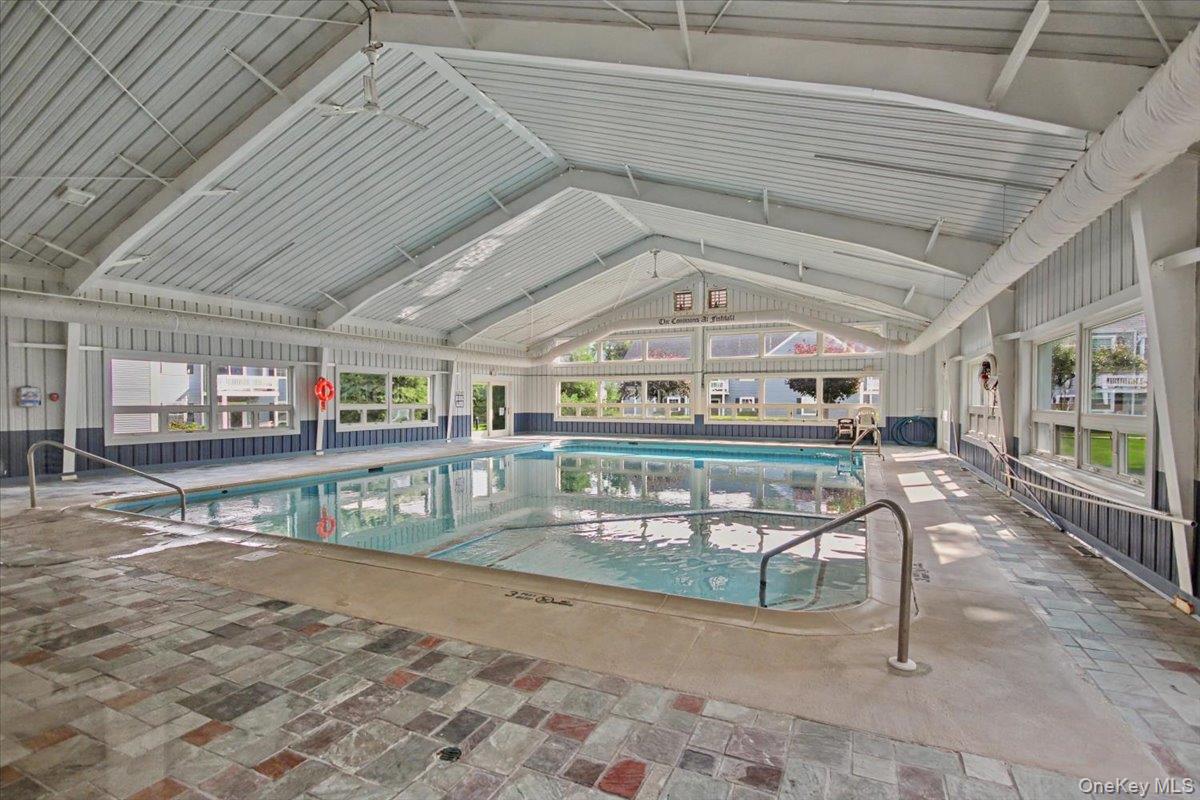 902 Commons Way, Unit D photo 8