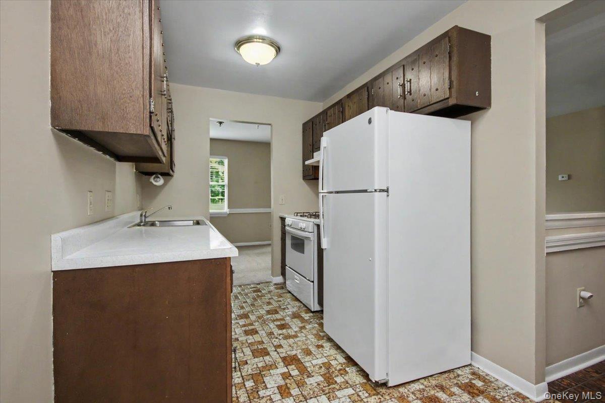 902 Commons Way, Unit D photo 28