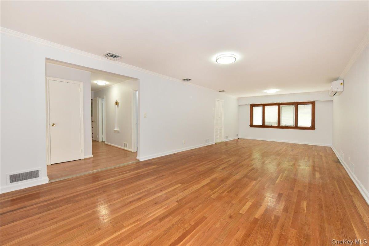 7515 196th Place – For Rent photo 3