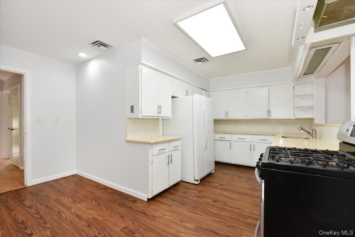 7515 196th Place – For Rent photo 6