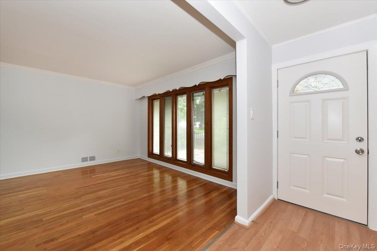 7515 196th Place – For Rent photo 2