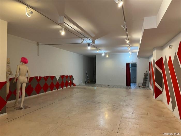 5 Bond Street, Unit 1 photo 4