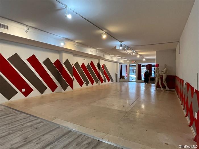 5 Bond Street, Unit 1 photo 3