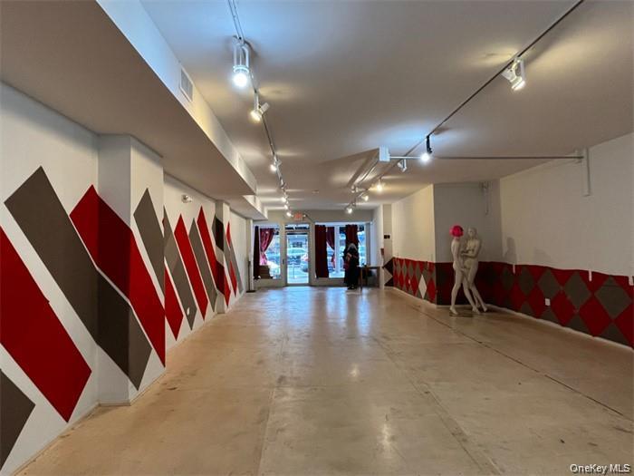 5 Bond Street, Unit 1 photo 6
