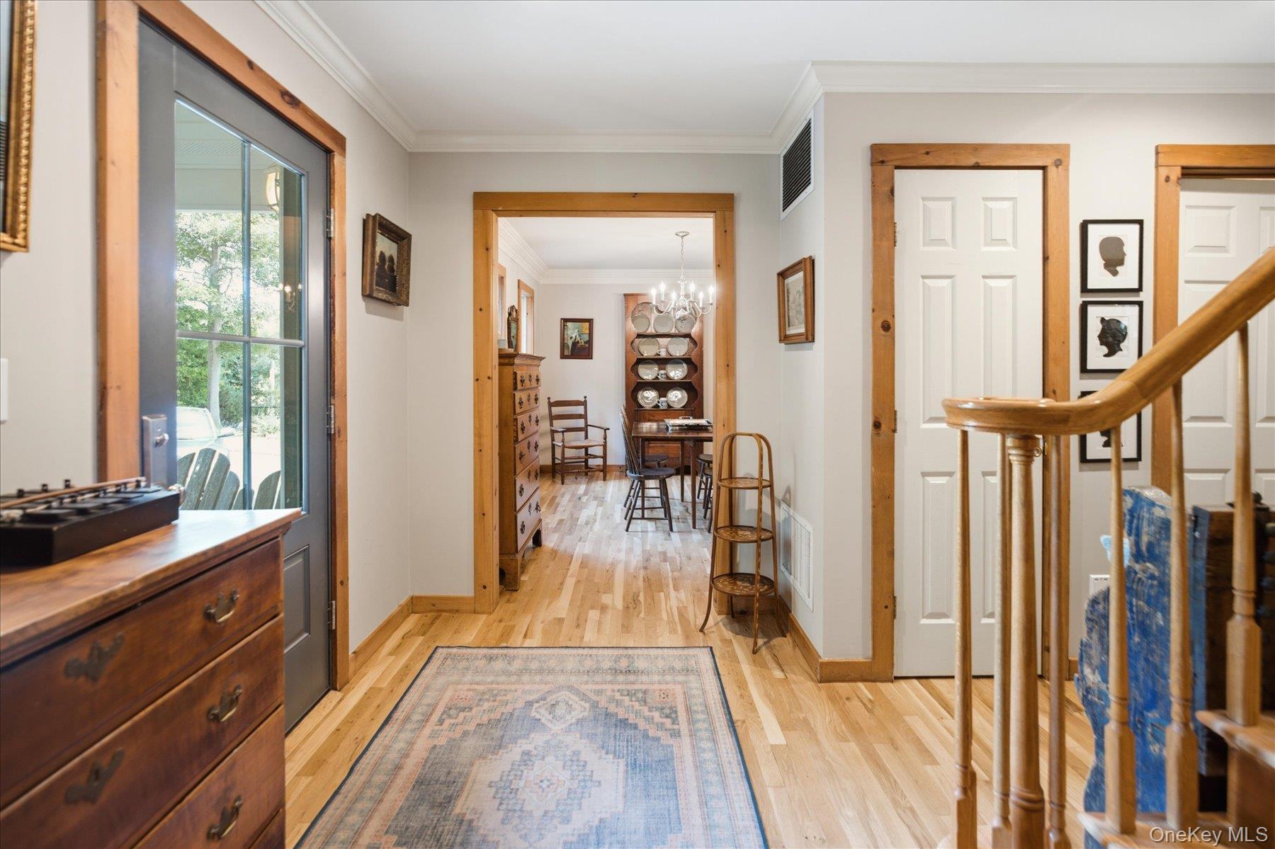 147B Old Country Road – For Sale photo 5