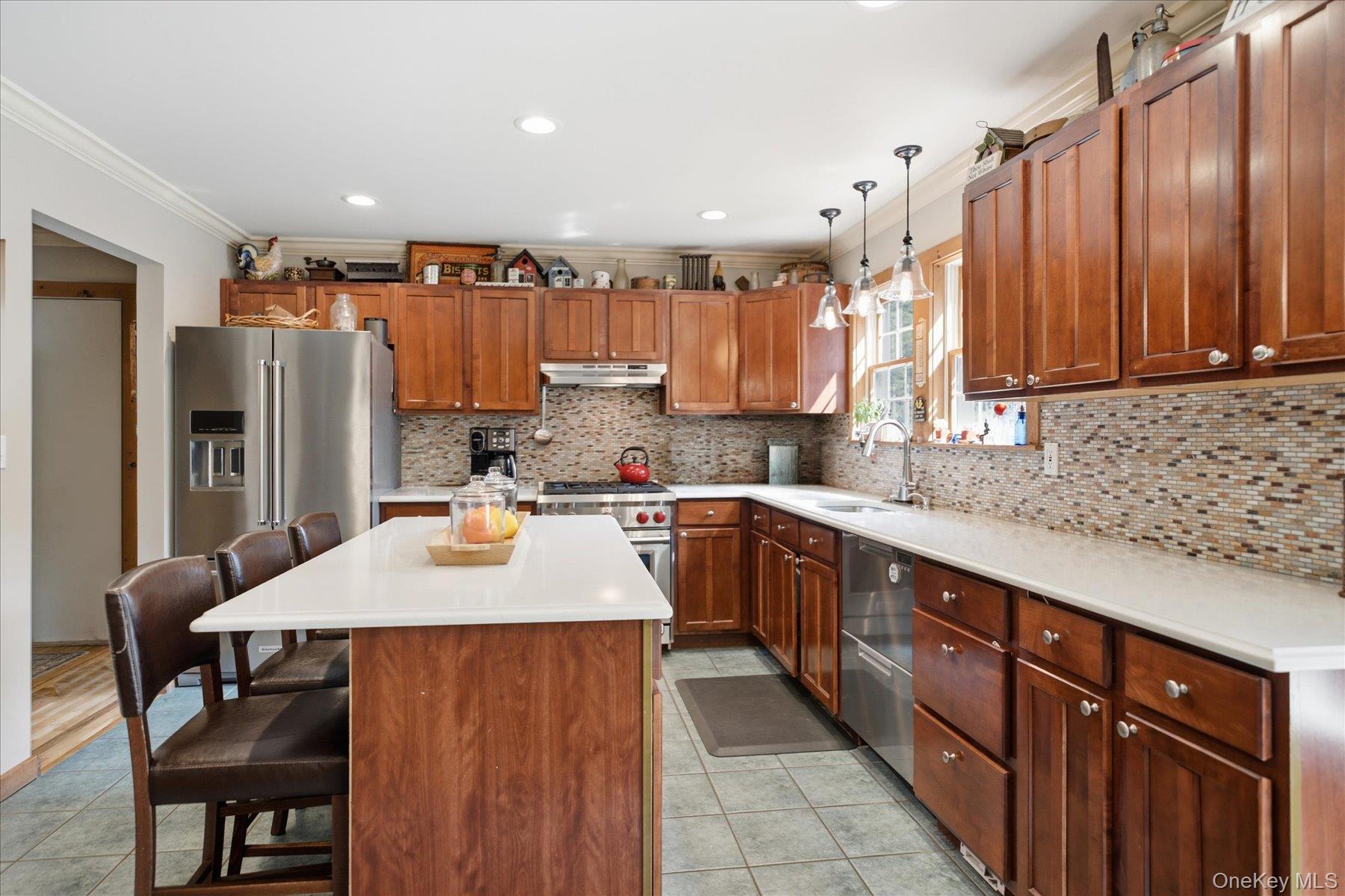 147B Old Country Road – For Sale photo 15