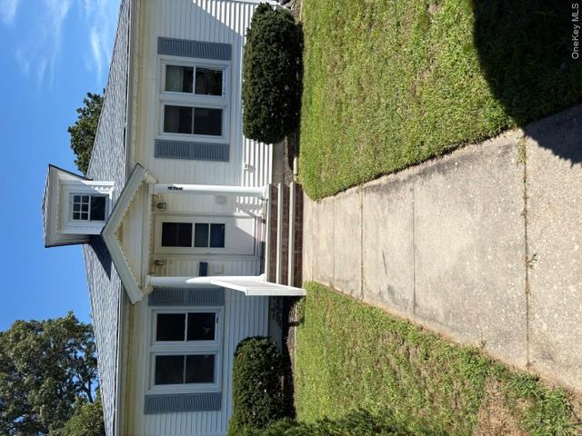 424 Sweezy Avenue – For Rent