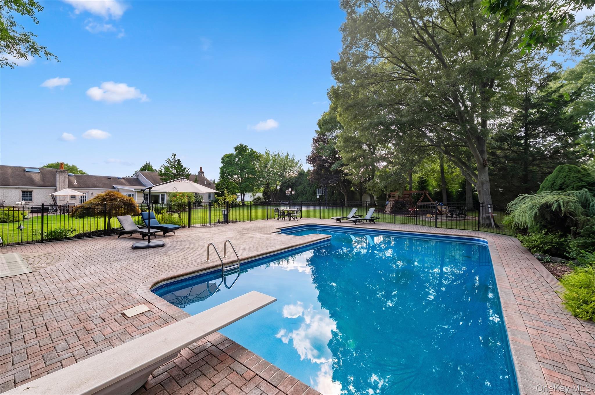 9 Elderwood Drive – For Sale photo 24