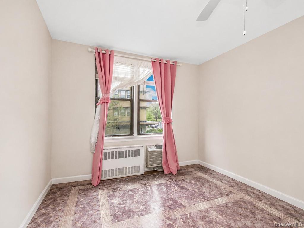 1874 Pelham Parkway S, Unit 2P photo 20