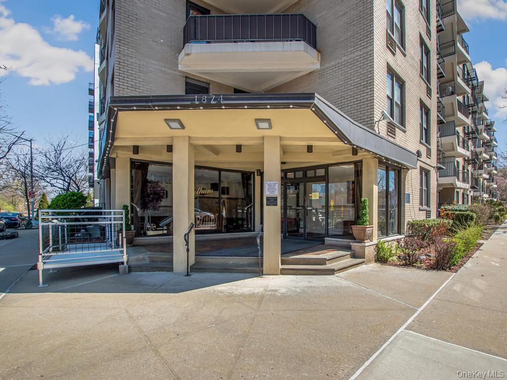 1874 Pelham Parkway S, Unit 2P photo 2