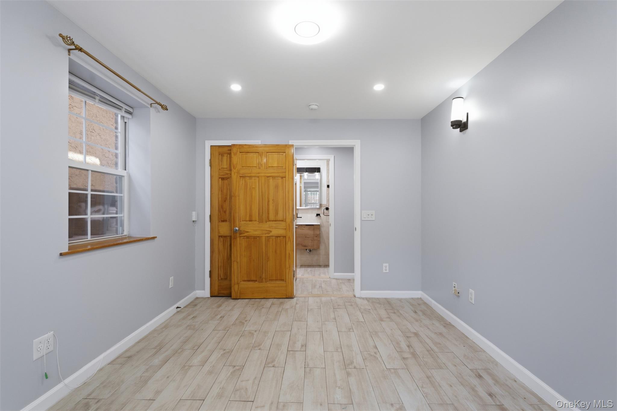 2110 Tomlinson Avenue – For Sale photo 36