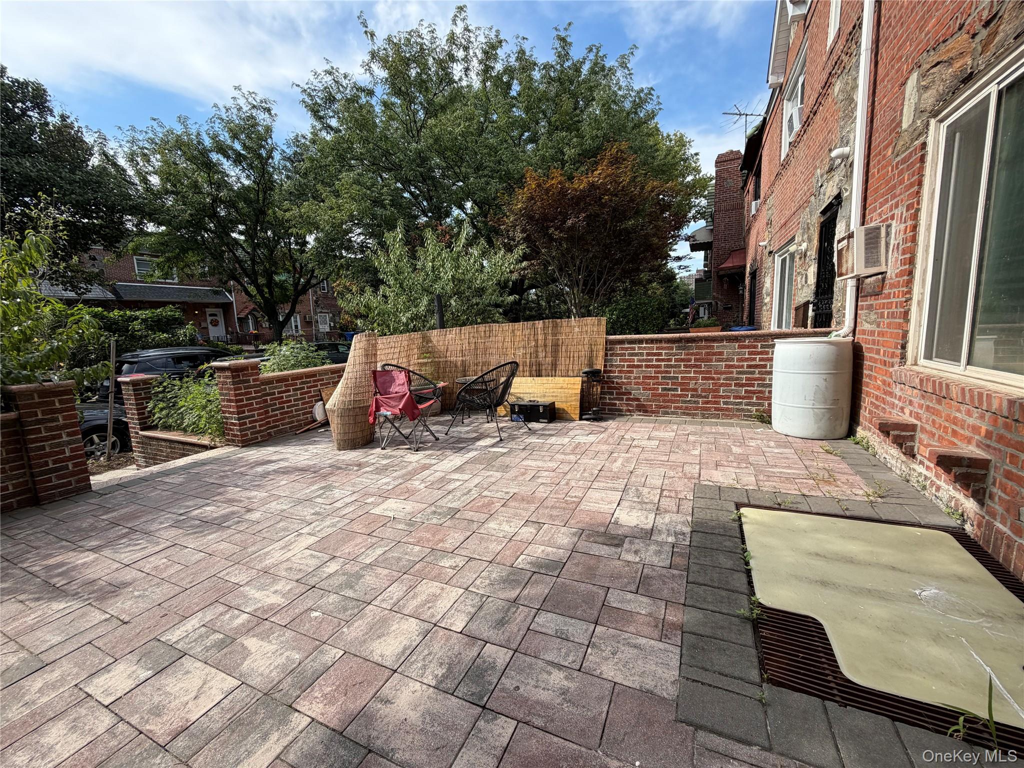 5041 61st Street – For Rent photo 2