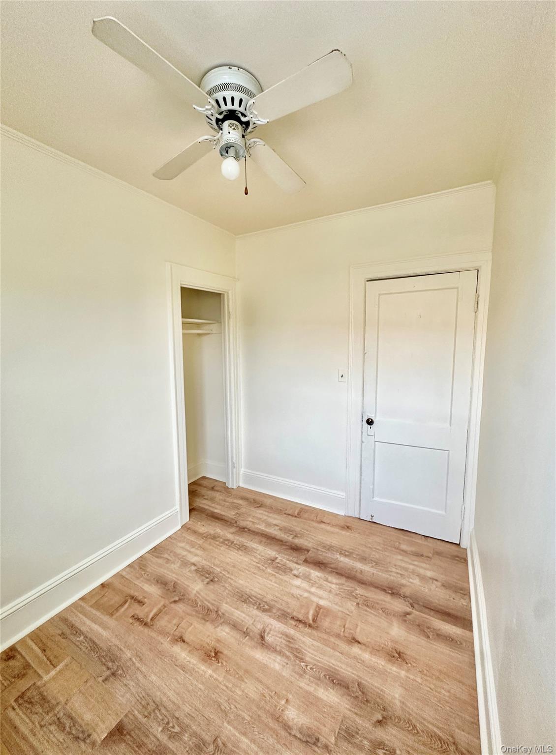 918 Hempstead Turnpike, Unit 6 photo 9