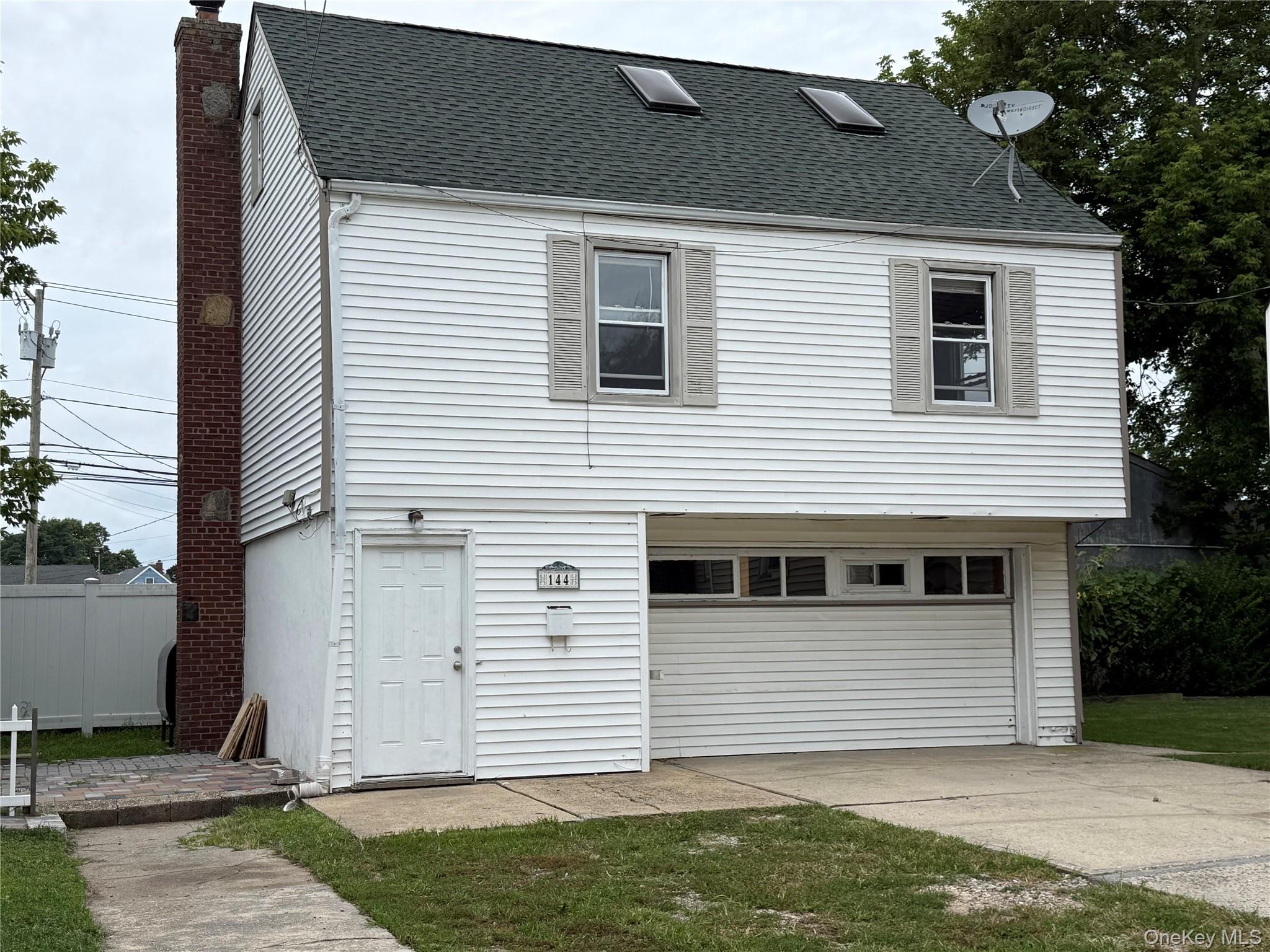 140-144 W Alhambra Avenue – For Rent