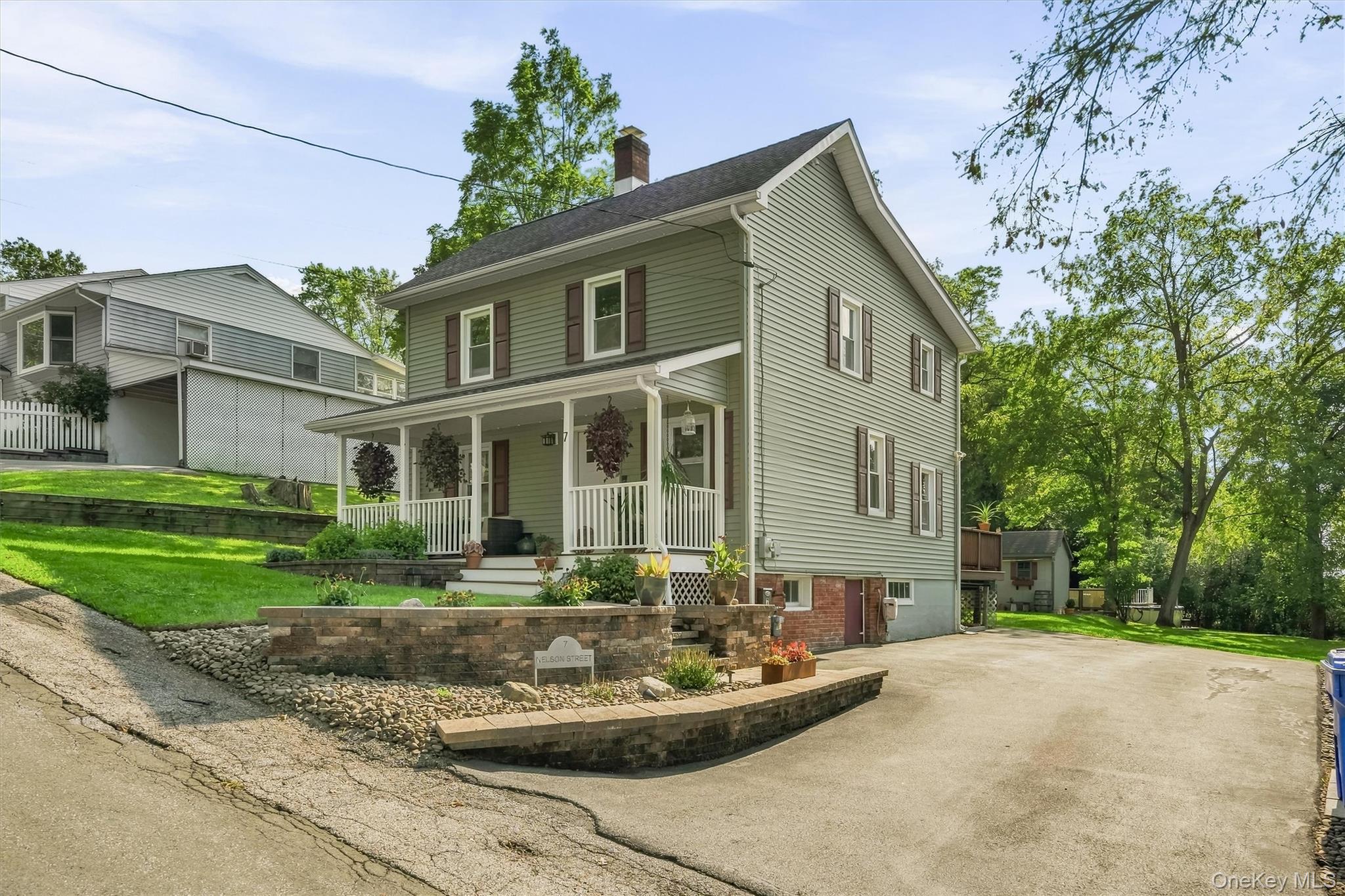 7 Nelson Street – For Sale photo 2