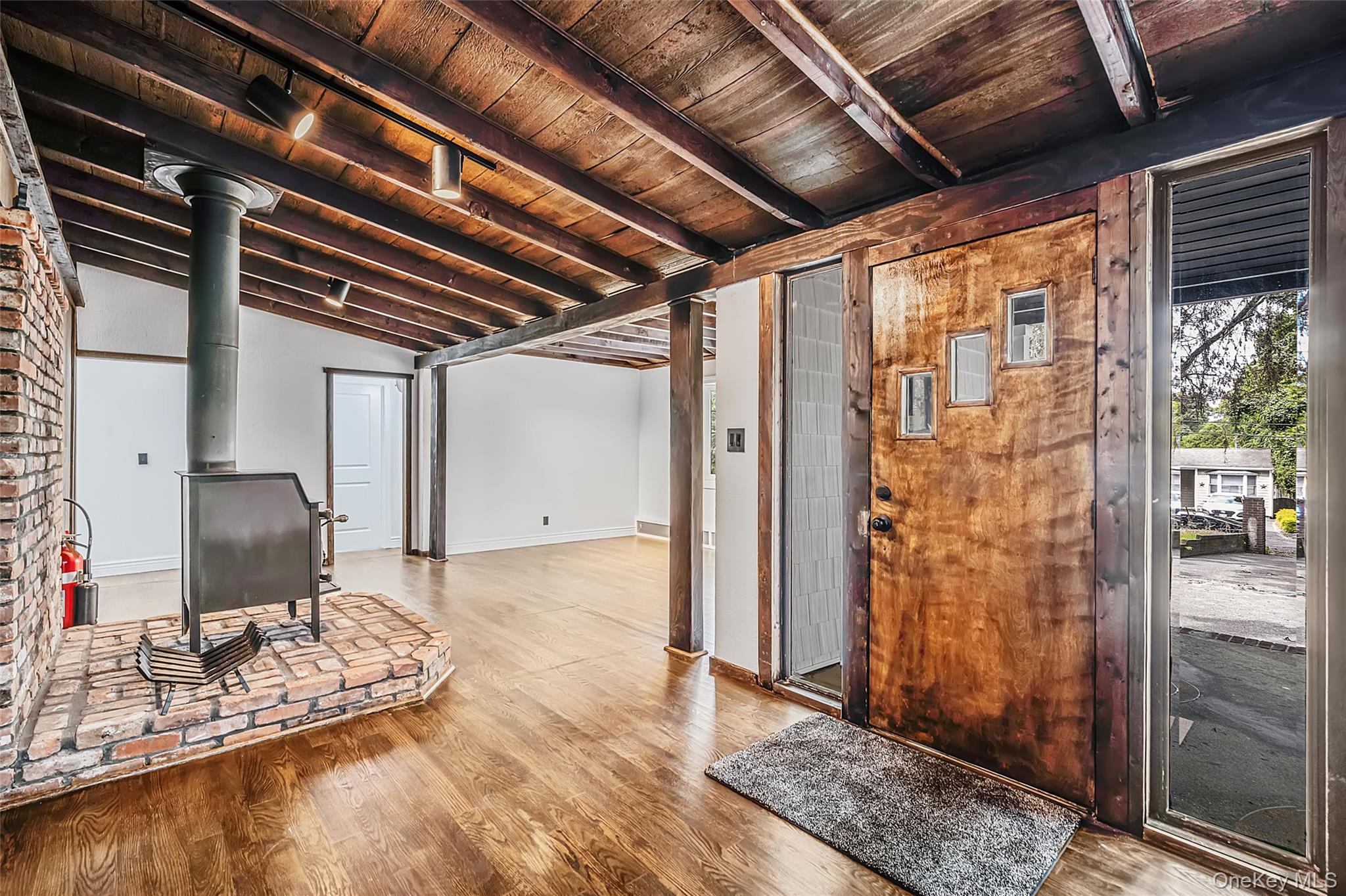 68 Oakdale Avenue – For Sale photo 4